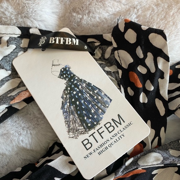 NWT  BTFBM Black/White/Orange Halter Neck Sundress with Peek-A-Boo Back. Size S - Picture 5 of 6